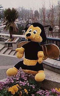 beekeeping Benny the Bee honey bees